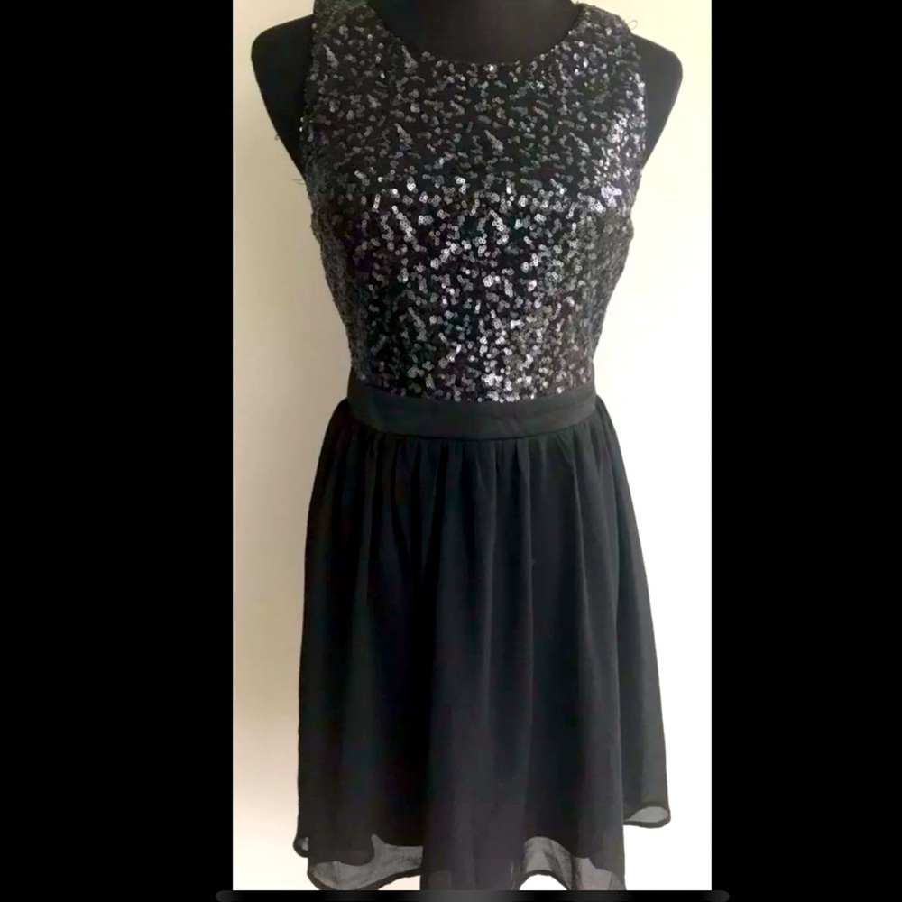Forever 21 Black Dress Sequin LBD Holiday Wedding Cocktail Dress S